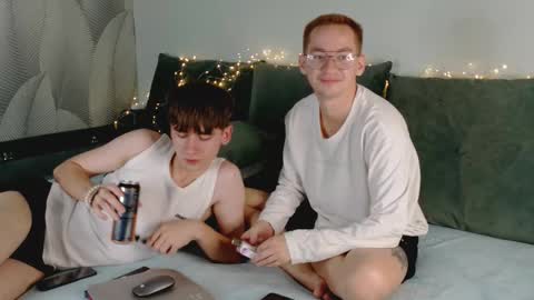 Mark online show from September 25, 5:42 pm