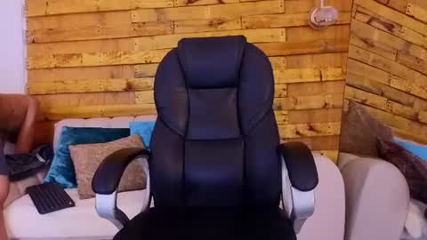 mark_walkerr online show from July 20, 7:48 pm