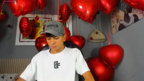 markbowie online show from February 13, 1:25 pm