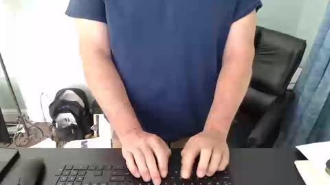 Snapshot of markinwest chatting on October 13, 6:10 pm MarkinWest online show from October 13, 6:10 pm