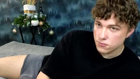 markshot_ online show from December 18, 5:08 pm