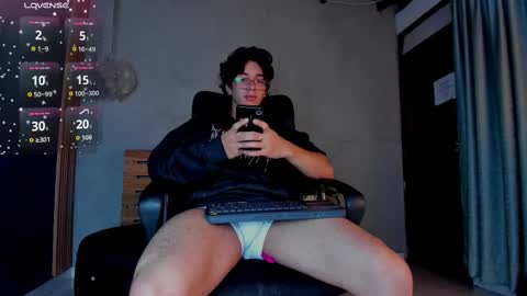 markuss___ online show from October 9, 2:50 am