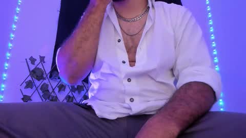 Mark  online show from October 31, 12:44 am