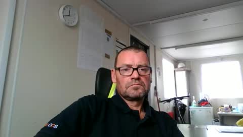 Snapshot of markyhowudoin chatting on October 17, 10:41 am markyhowudoin online show from October 17, 10:41 am