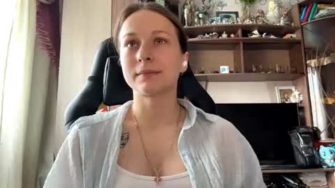 Lena online show from June 20, 9:15 am