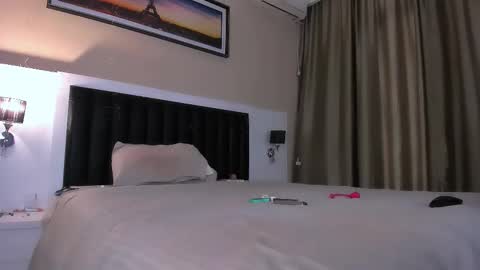 -- Mari -- online show from February 20, 10:06 am