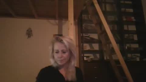 MaryGoRound online show from January 26, 3:06 am