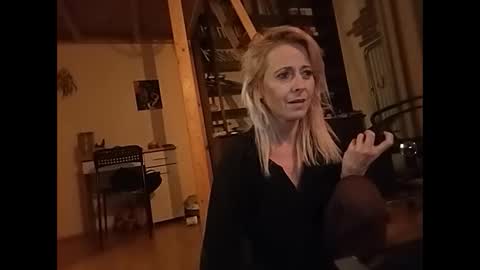 MaryGoRound online show from January 19, 3:39 am