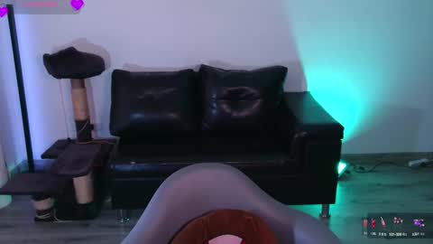 Marsdoll online show from September 30, 6:40 pm