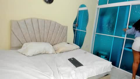 marsmith_1 online show from March 2, 4:50 am