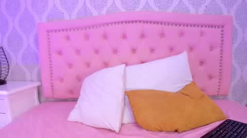 Martina online show from March 4, 2:42 pm