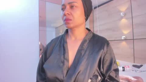 martina touss  online show from January 12, 1:18 pm