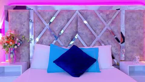 Martina Garcia online show from October 7, 7:10 pm