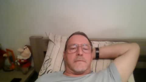 Snapshot of martinb62 chatting on September 15, 8:43 pm Hotguy61 online show from September 15, 8:43 pm