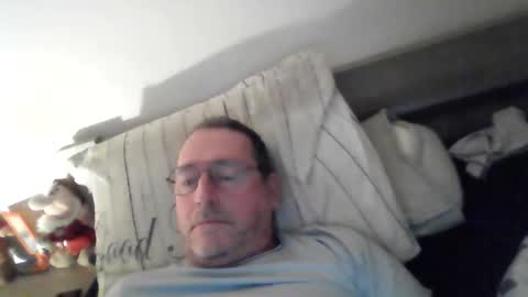 Snapshot of martinb62 chatting on October 19, 9:30 pm Hotguy61 online show from October 19, 9:30 pm