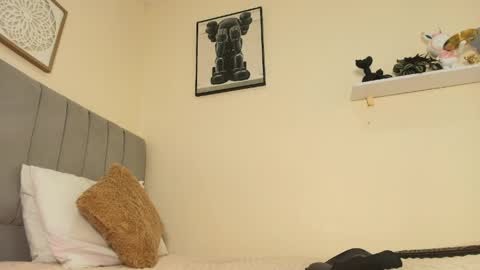 mary_cute9 online show from June 5, 12:10 pm