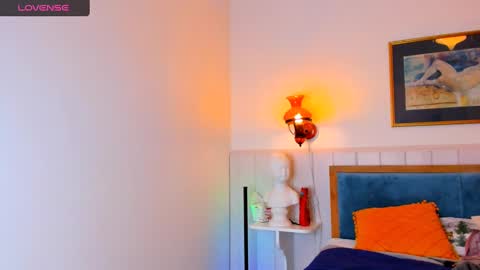 Mary online show from February 4, 11:27 pm