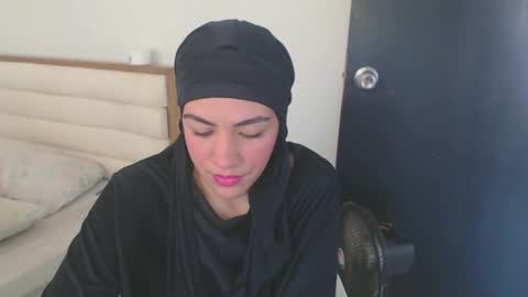 maryam_arabicmilk online show from January 21, 3:32 pm