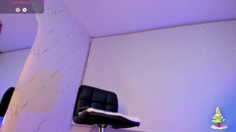 Mary online show from December 5, 2:33 am