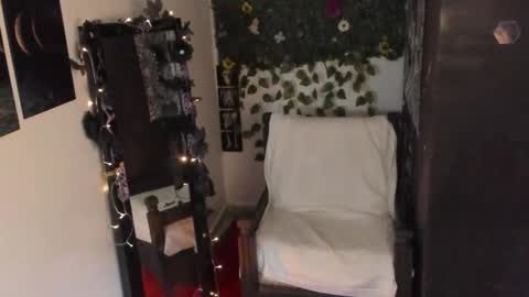 maria online show from November 14, 7:49 pm