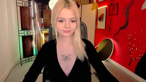 MaryJev online show from December 5, 3:44 pm