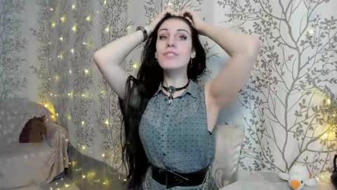 Snapshot of marylou_ chatting on December 6, 3:24 am Mary Lou online show from December 6, 3:24 am