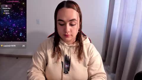 Dulce Maria online show from March 3, 5:20 pm