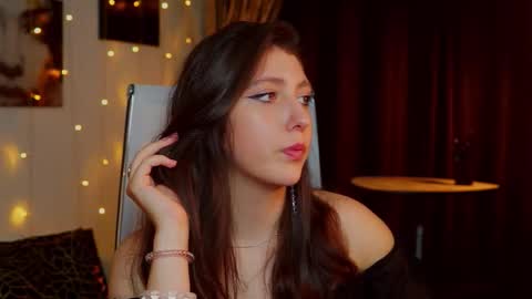 Mary Miller online show from September 22, 12:31 pm