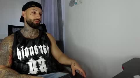 masculineguy69 online show from November 16, 12:29 pm