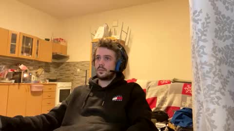 mash_potatoes_are_good online show from September 14, 11:39 pm