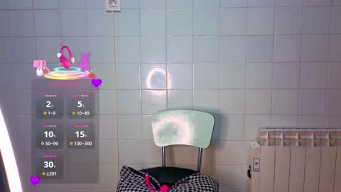 Snapshot of masiebrown8 chatting on September 12, 12:01 am hanabrowns online show from September 12, 12:01 am