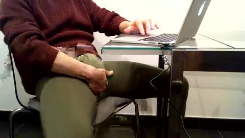 Mask07 online show from February 6, 7:40 pm