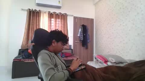 Mask Boy online show from November 25, 4:33 am