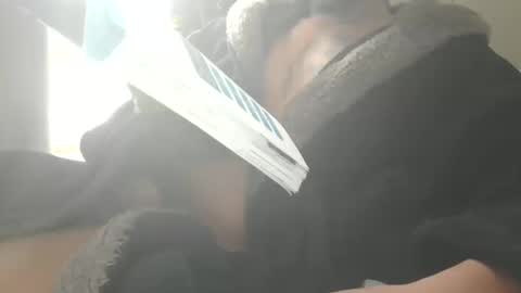 Snapshot of masked185272 chatting on October 11, 4:54 pm masked185272 online show from October 11, 4:54 pm