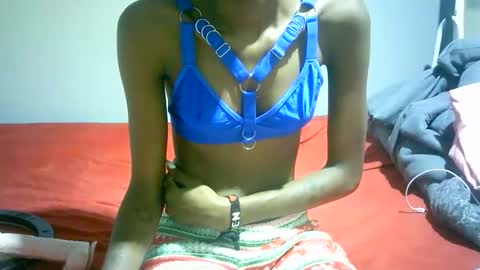 maskgang001 online show from November 30, 5:25 am