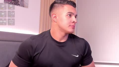 Mason Bennet online show from April 8, 11:52 pm