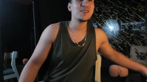 massimo_vidal online show from April 16, 9:50 pm