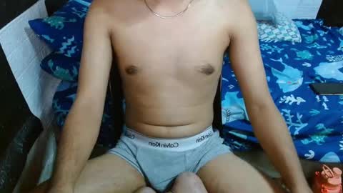 massive_boner02 online show from January 9, 5:23 am