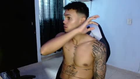 master_black777 online show from April 2, 1:51 pm