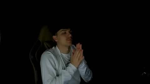 Snapshot of masterjizz1_0 chatting on October 31, 5:41 am masterjizz1_0 online show from October 31, 5:41 am