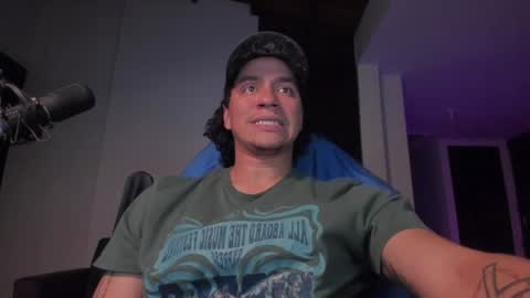 Snapshot of masterjuanc chatting on December 3, 12:08 am Juan Independent Model online show from December 3, 12:08 am