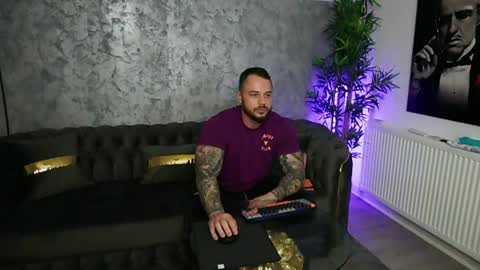 masterkingmuscle online show from April 6, 8:54 pm