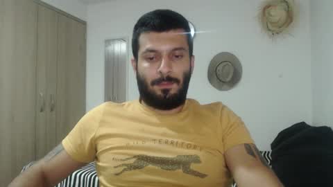 Snapshot of masterofinfatuation chatting on January 22, 4:23 am   online show from January 22, 4:23 am