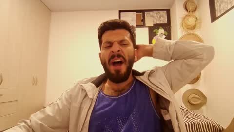 Snapshot of masterofinfatuation chatting on March 2, 3:02 am   online show from March 2, 3:02 am