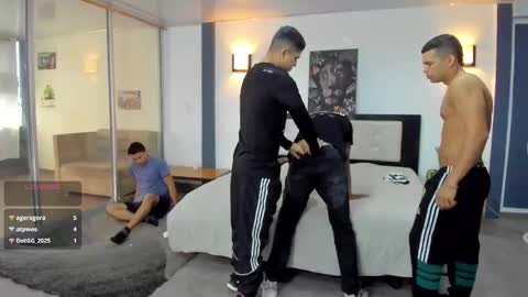 Team Cris Darwin- Fernando- Stiven- David online show from November 10, 11:57 am