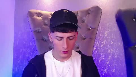 Snapshot of mateo_mitchell chatting on October 22, 4:59 am mateo mitchell online show from October 22, 4:59 am