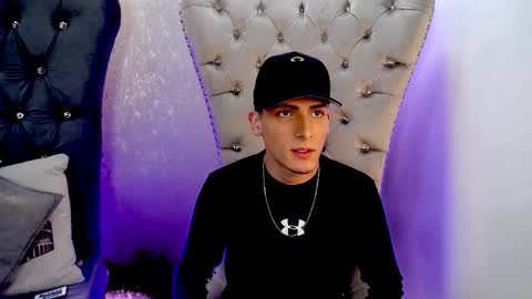 Snapshot of mateo_mitchell chatting on October 5, 3:37 am mateo mitchell online show from October 5, 3:37 am