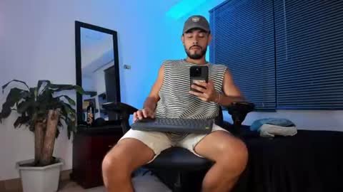 Mateo Baer online show from June 16, 1:31 am
