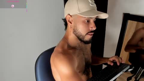 Mateo Baer online show from May 19, 7:59 am