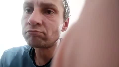 mates1982 online show from December 25, 12:16 am